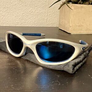 Oakley XX (Twenty) Vintage Sunglasses - Blue